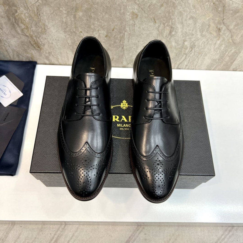 Pra*a leather shoes